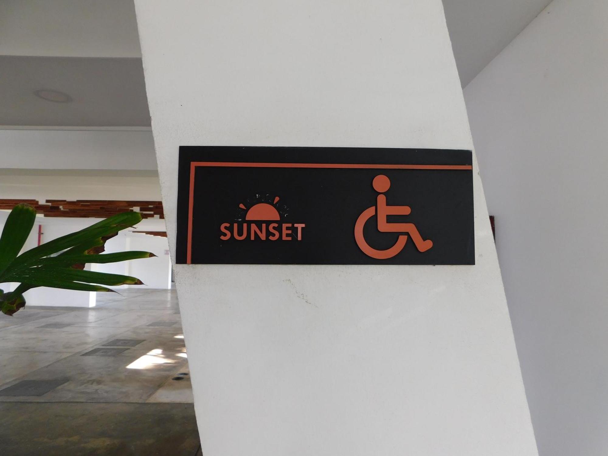 Sunset 205, Sleeps Six, Next Door To The Pool, 100M To The Beach! Jacó Eksteriør bilde